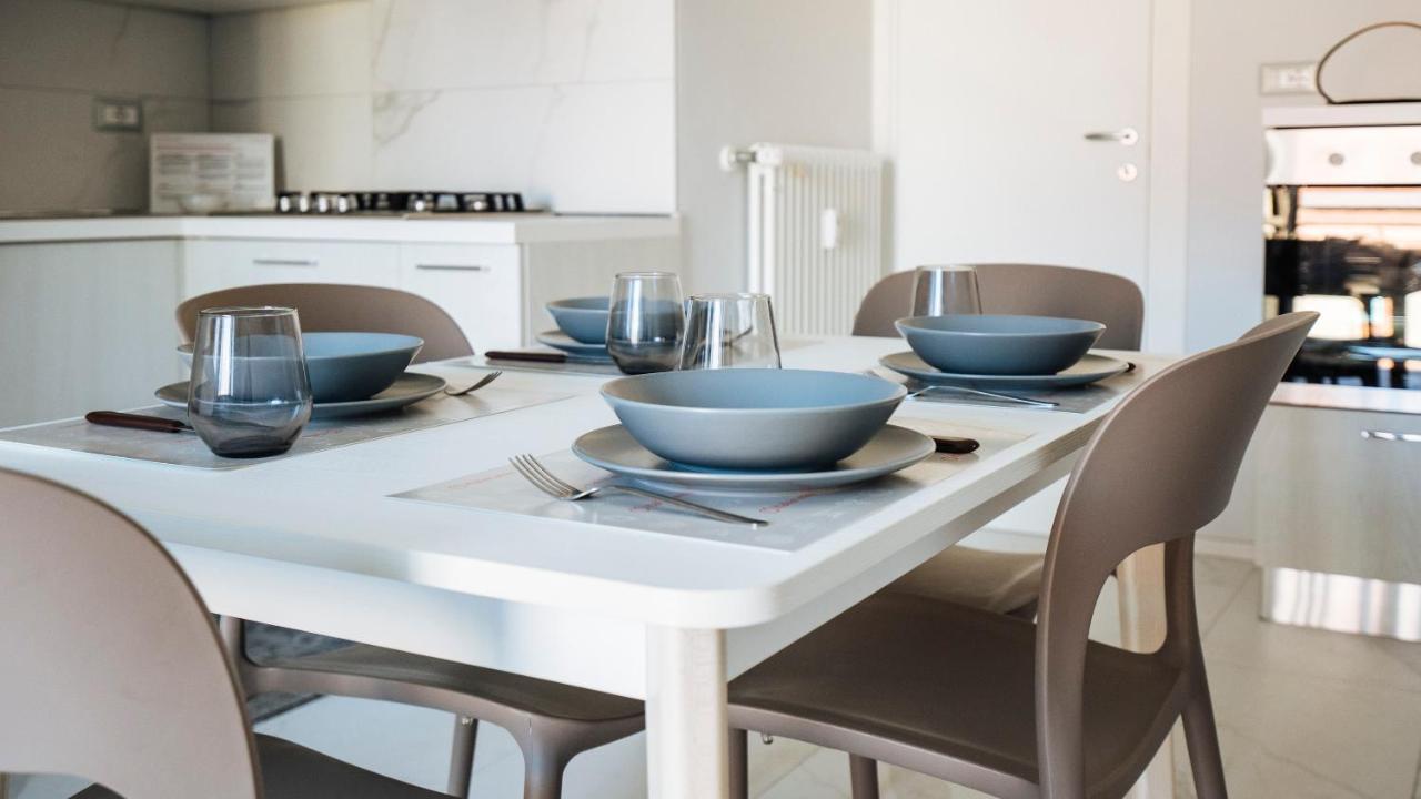 Maison Olga - Incantevole Nuovo Trilocale Vista Mare Con Parcheggio Borghetto Santo Spirito Zewnętrze zdjęcie