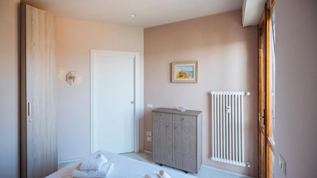 Maison Olga - Incantevole Nuovo Trilocale Vista Mare Con Parcheggio Borghetto Santo Spirito Zewnętrze zdjęcie