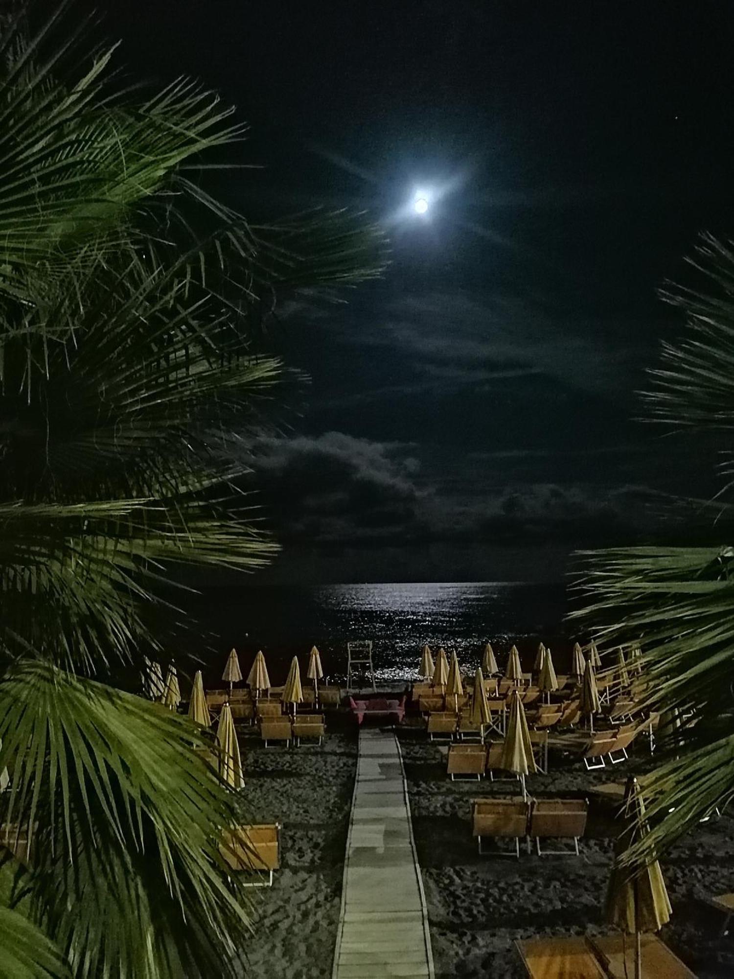 Maison Olga - Incantevole Nuovo Trilocale Vista Mare Con Parcheggio Borghetto Santo Spirito Zewnętrze zdjęcie